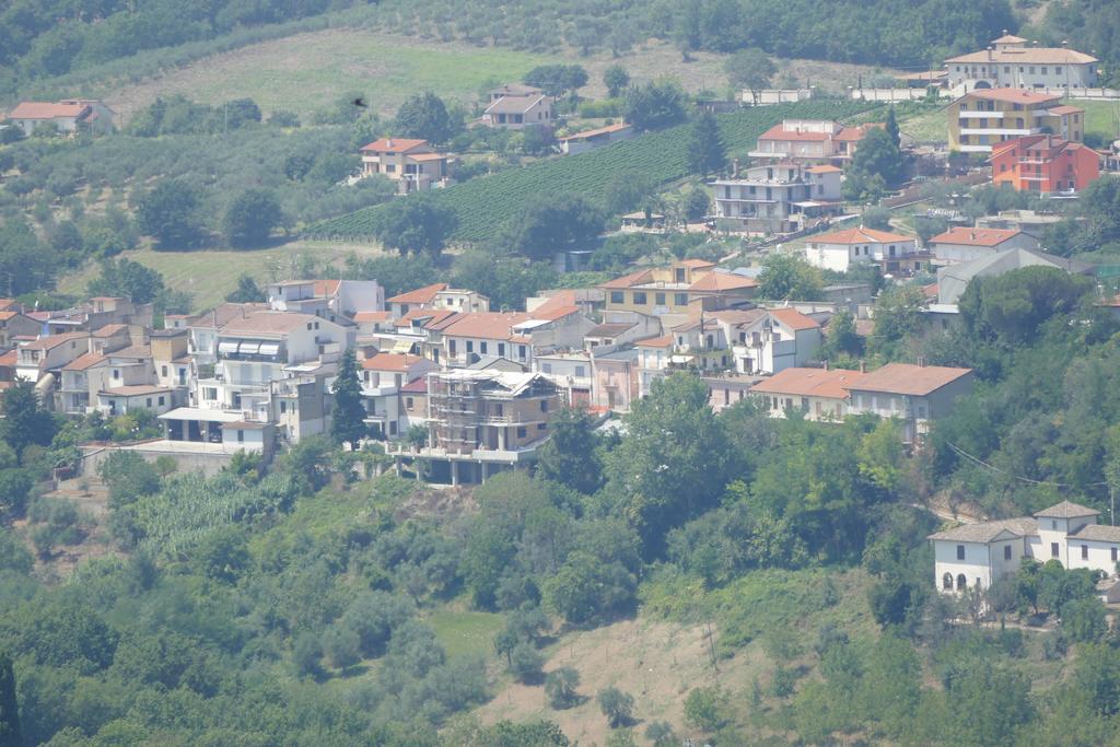 Hotel L'Ulivo Mirabella Eclano Exterior photo